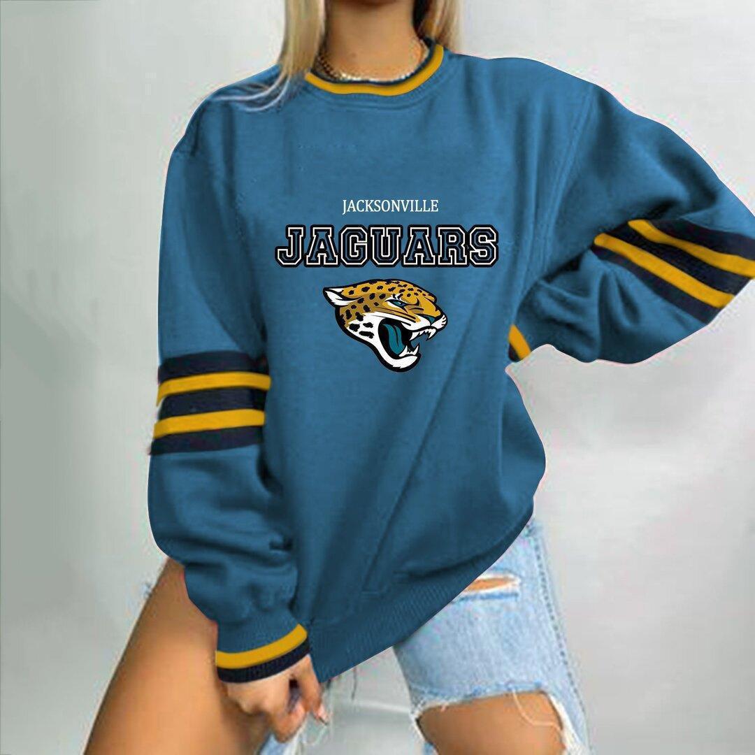 Loose-Fit NFL Graphic Long Sleeve Sweatshirt for Women